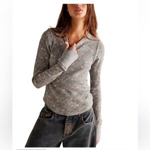 FREE PEOPLE Pretty Little Therma Tee,‎ Size XSMALL